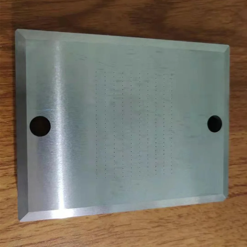 Por que as peças de processamento de metal microporoso de precisão são essenciais para aplicações industriais avançadas?